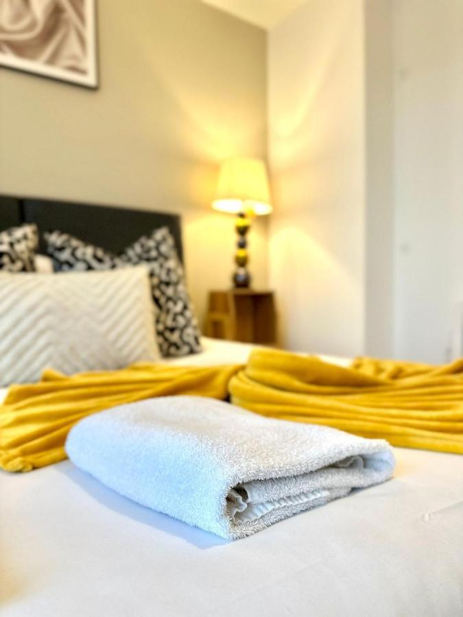 Koala & Tree - Modern 1 Bed Apartment For 4 Guests In The Heart Of Cambridge - Short Lets & Serviced Accommodation Zewnętrze zdjęcie