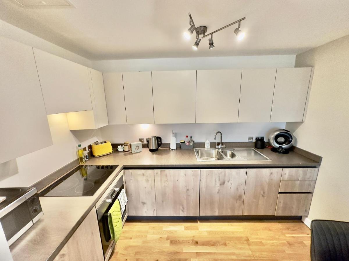 Koala & Tree - Modern 1 Bed Apartment For 4 Guests In The Heart Of Cambridge - Short Lets & Serviced Accommodation Zewnętrze zdjęcie